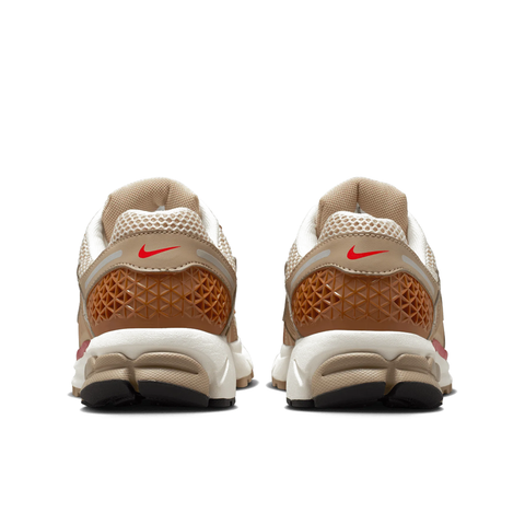 NIKE VOMERO 5 WMNS KHAKI