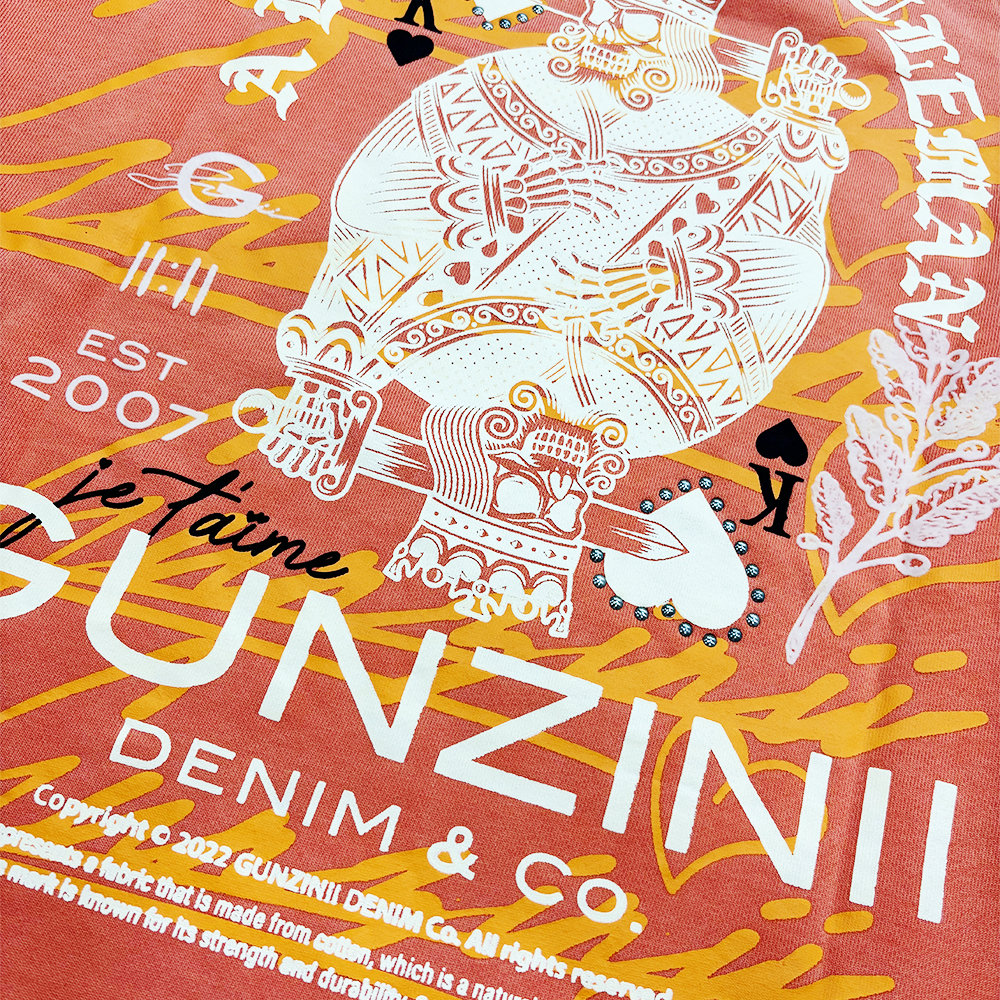 Gunzinii T-Shirt