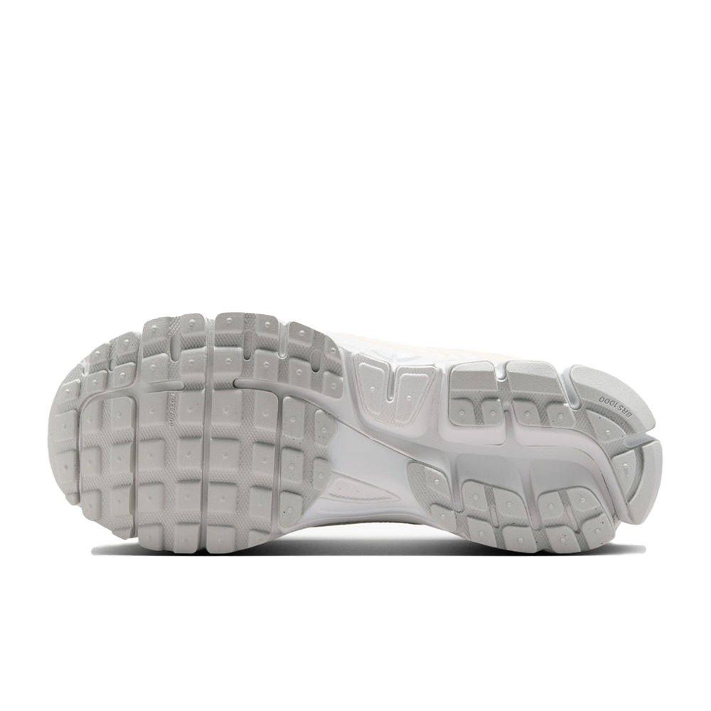 Nike Zoom Vomero 5 (W)