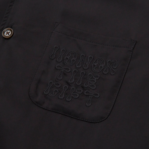 HTG BLANKET STITCH SHIRT BLACK DETAIL