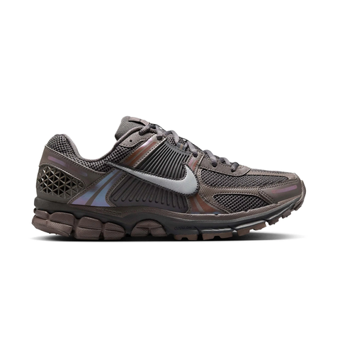 NIKE ZOOM VOMERO 5 CAVE STONE