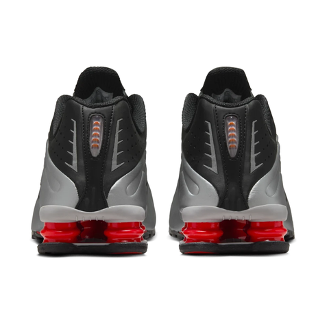 Nike Shox R4