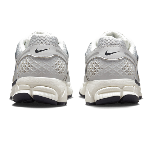 Nike Zoom Vomero 5 (W)